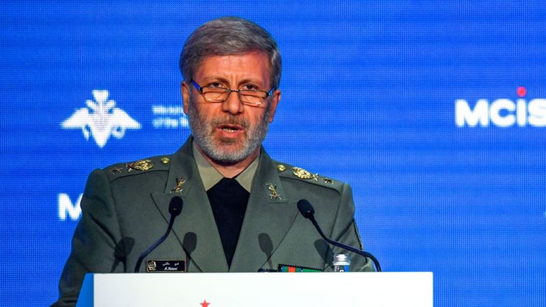 El ministro de Defensa iraní, Amir Hatamí, asiste a la VII Conferencia de Moscú sobre Seguridad Internacional MCIS-2018 en Moscú (Rusia) el 4 de abril de 2018. (ALEXANDER NEMENOV/AFP vía Getty Images)