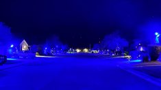 Vecindario de Nevada se ilumina de azul para mostrar su apoyo a la policía