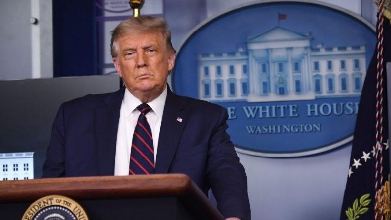 El presidente Donald Trump durante una conferencia de prensa en la sala de prensa de la Casa Blanca en Washington, DC, el 23 de agosto de 2020. (Saul Loeb/AFP vía Getty Images)