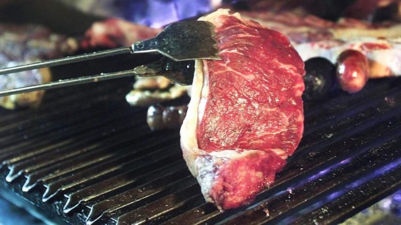 Un filete de carne. (Miguel Mendez/AFP/Getty Images)