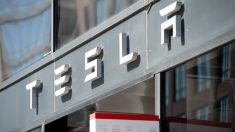 Tesla llama a revisar 40,168 vehículos por problema con la dirección asistida