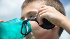 Razones para evitar el BPA y BPS en el plástico