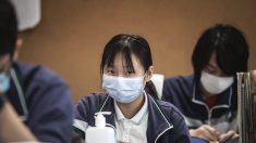 China: Estudiantes universitarios protestan por las duras medidas de cierre por el COVID-19 en Xi’an