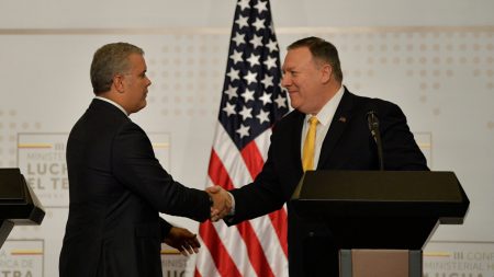 Pompeo y Duque unen fuerzas contra el régimen de Venezuela: «Esa desangre” tiene que parar