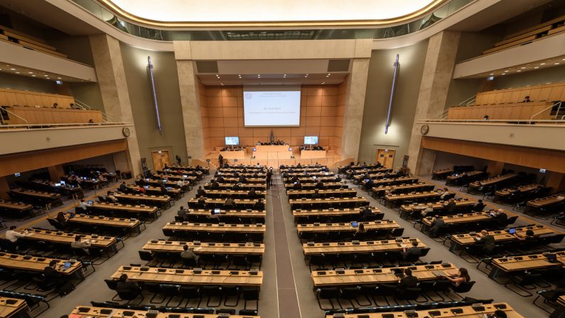 Esta fotografía tomada el 18 de septiembre de 2020 muestra una visión general de la apertura de una reunión del Consejo de Derechos Humanos de las Naciones Unidas en Ginebra. (FABRICE COFFRINI/AFP a través de Getty Images)