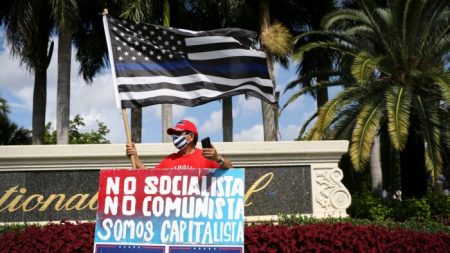 Cubanoamericanos dicen que la amenaza del socialismo es el factor más importante al momento de votar