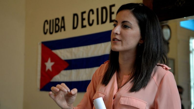 Rosa María Payá, directora ejecutiva de la Fundación para la Democracia Panamericana (FDP) y líder de Cuba Decide, ofrece una conferencia de prensa en su casa de La Habana (Cuba), el 8 de marzo de 2018. (YAMIL LAGE/AFP vía Getty Images)