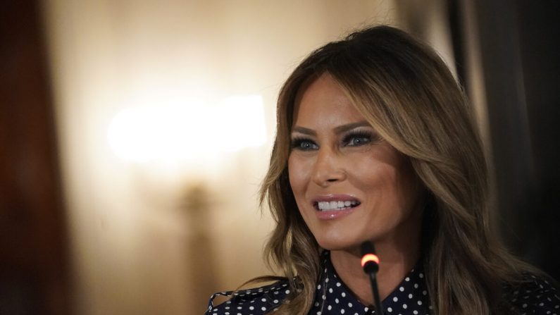 La primera dama Melania Trump habla durante un evento en la Casa Blanca en Washington el 3 de septiembre de 2020. (Drew Angerer/Getty Images)
