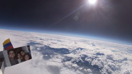 Colombiano captura increíbles imágenes del planeta desde la atmósfera con un globo y una cámara Go Pro
