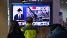 Corea del Norte exhibe un nuevo y mayor misil intercontinental