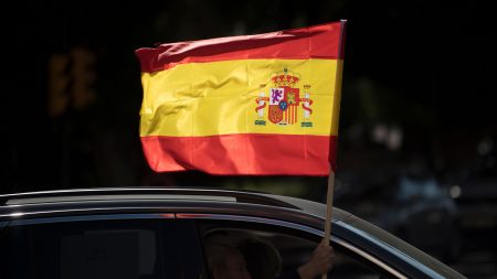 España no se convertirá en una «réplica moderada» del Partido Comunista Chino, dice presidente de Vox