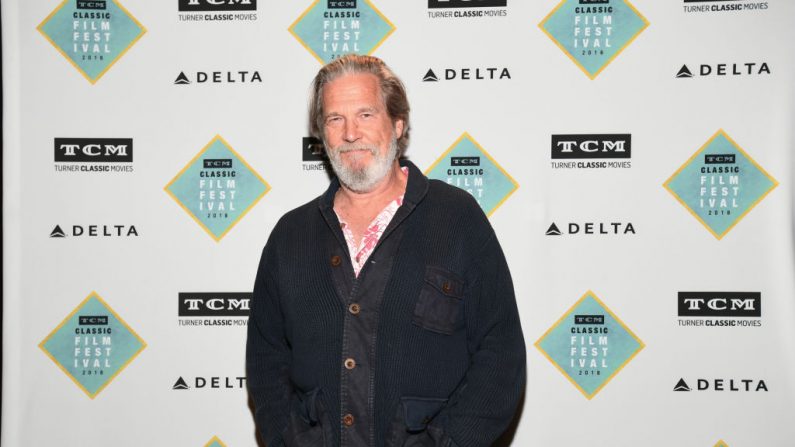 El actor Jeff Bridges asiste a la proyección de "El Gran Lebowski" durante el día 3 del Festival de Cine Clásico TCM 2018, el 28 de abril de 2018 en Hollywood, California (EE.UU.) (Foto de Emma McIntyre/Getty Images para TCM)