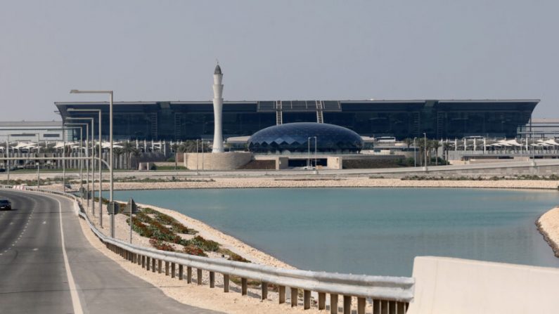 Las instalaciones del Aeropuerto Internacional de Hamad en Doha el 29 de octubre de 2013. (Karim Jaafar/AFP vía Getty Images)