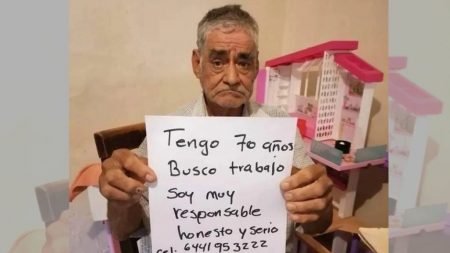 Abuelito mexicano de 70 años pide trabajo a través de redes sociales para obtener una pensión digna