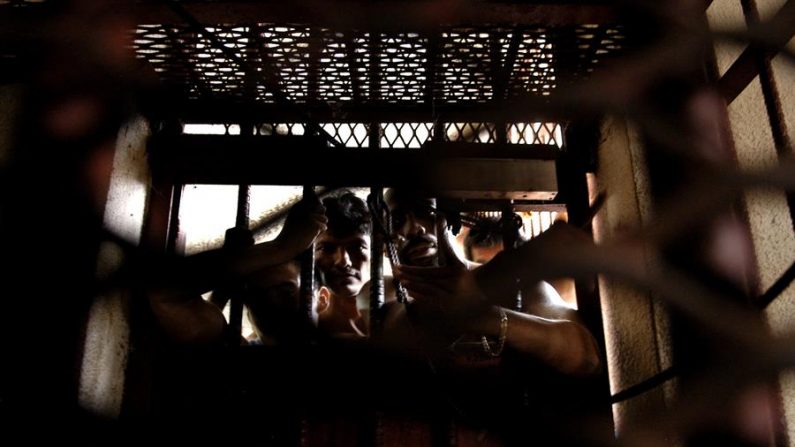 La ONG contabilizó 558 casos de privados de libertad que padecen de desnutrición, 183 tienen tuberculosis, 10 son portadores del Virus de Inmunodeficiencia Humana (VIH) y las autoridades han confirmado cuatro casos de reclusos que dieron positivo por COVID-19. EFE/Archivo