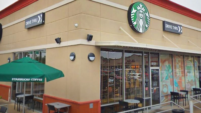 Starbucks cerca de la Interestatal 10 de Houston y Kirkwood Rd. (Captura de pantalla/Google Maps)