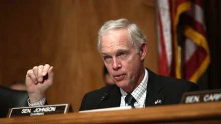 Senador Ron Johnson pide que el FBI se ocupe de la presunta reunión de Biden con Burisma