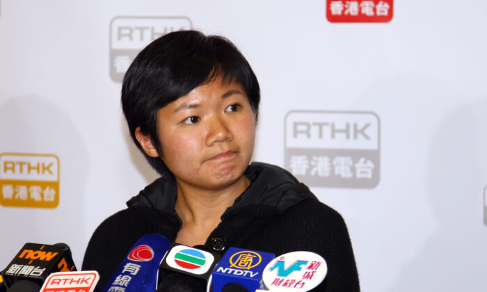 Choy Yuk-ling habla a varios medios locales en Hong Kong el 14 de febrero de 2014. (Epoch Times Hong Kong)