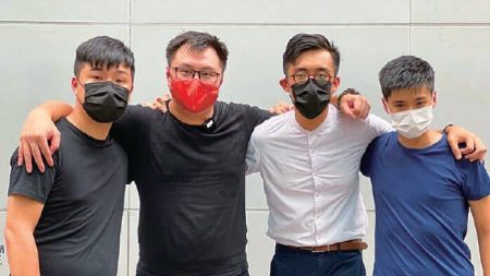 Policía de Hong Kong arresta a dos legisladores prodemocracia por presuntos delitos económicos