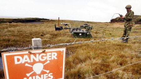 Reino Unido declara a las Islas Malvinas «libres de minas terrestres», a 38 años de la guerra
