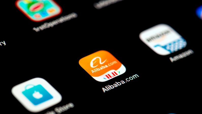 Esta imagen tomada el 15 de noviembre de 2019 muestra el logotipo de la aplicación del grupo Alibaba para teléfonos inteligentes en París (Francia). (Foto de LIONEL BONAVENTURE / AFP a través de Getty Images)