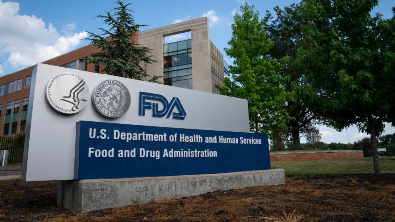 La sede de la Administración de Alimentos y Medicamentos (FDA), el 20 de julio de 2020, en White Oak, Maryland. (Sarah Silbiger/Getty Images)