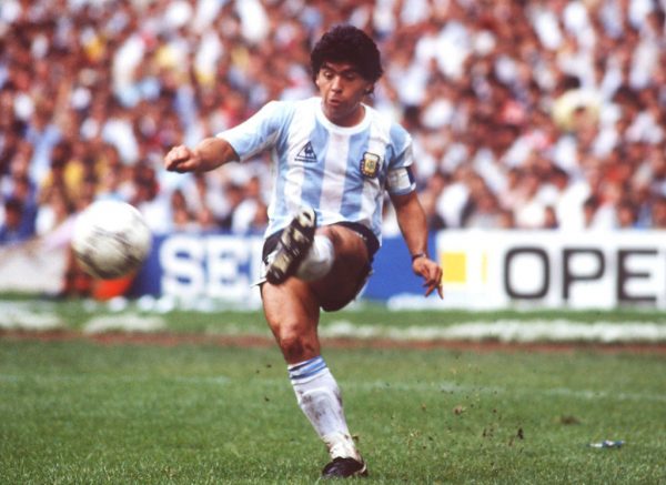 Mundial de 1986 en México, Ciudad de México; Argentina - Bélgica (ARG - BEL) 2-0; Diego Maradona / ARG (Foto de Bongarts / Getty Images)