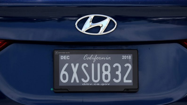 Matrícula de un automóvil en Foster City, California, el 30 de mayo de 2018. (Justin Sullivan/Getty Images)