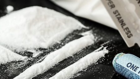 Votantes de Oregon aprueban una propuesta electoral para despenalizar las drogas duras
