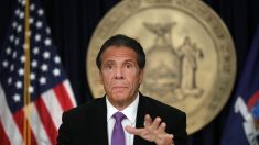 Senadora estatal demócrata en Nueva York pide a Cuomo que renuncie: es “indigno” de ser gobernador