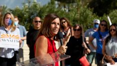 Arizona: Senadora republicana McSally concede derrota en contienda para el Senado