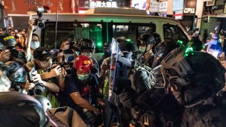 Medios de Hong Kong exigen reunirse con Carrie Lam, preocupados por la libertad de prensa