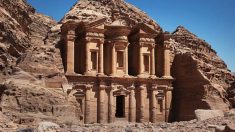 Un paseo a través del tiempo en la «Ciudad Rosa» de Jordania