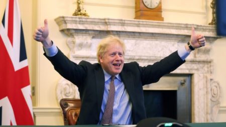 «Hemos recuperado el control», dice Boris Johnson luego de lograr un acuerdo de Brexit