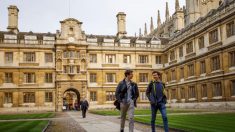 Universidad de Cambridge vota para enmendar reglas que restringen la libertad de expresión