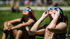 Argentina vive un eclipse de sol de atractivo turístico pese a restricciones