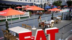Juez: California no puede obligar a los restaurantes de San Diego a cerrar