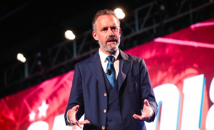 Jordan Peterson habla en la Cumbre de Acción Estudiantil 2018 en el Centro de Convenciones del Condado de Palm Beach en West Palm Beach, Florida, el 20 de diciembre de 2018. (Gage Skidmore/CC BY-SA 2.0)