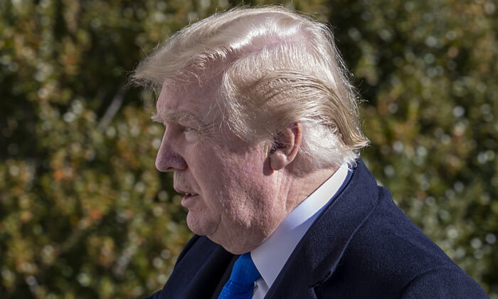 El presidente Donald Trump regresa a la Casa Blanca, en Washington, el 29 de noviembre de 2020. (Tasos Katopodis/Getty Images)