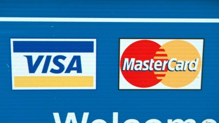 Mastercard y Visa bloquean pagos en sitio web para adultos tras acusaciones sobre abuso infantil