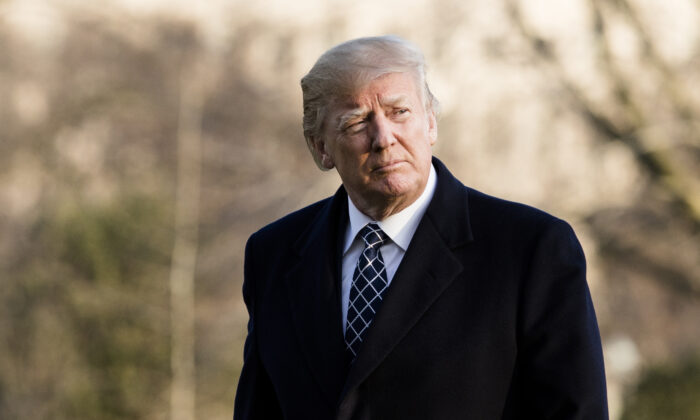 El entonces presidente Donald Trump regresa a la Casa Blanca el 25 de marzo de 2018. (Samira Bouaou/The Epoch Times)