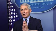 Fauci contradice un reporte de CNN y dice que distribución de vacunas de Biden no «parte de cero»