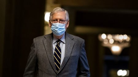 McConnell advierte de un «Senado de tierra quemada y post-nuclear» si se elimina filibusterismo