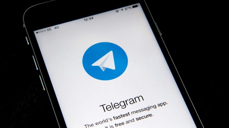Un primer plano de la app de mensajería Telegram se ve en un smartphone el 25 de mayo de 2017 en Londres, Inglaterra. (Carl Court/Getty Images)