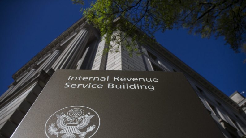 El edificio del Servicio de Impuestos Internos (IRS) está en Washington el 15 de abril de 2019. (Zach Gibson/Getty Images)
