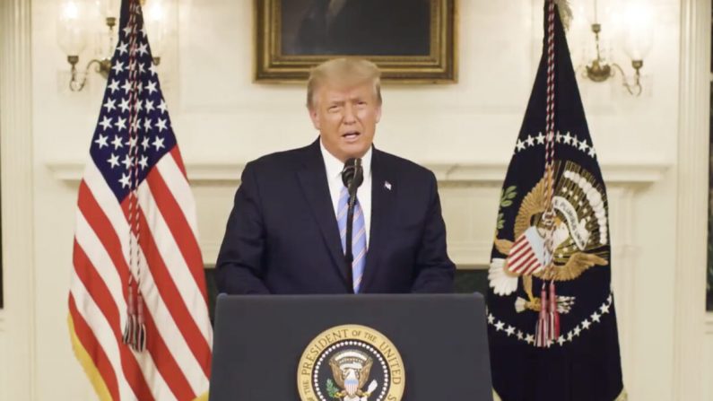 Una captura de pantalla de un video publicado por el presidente Donald Trump en su cuenta de Twitter el 7 de enero de 2020. (Captura de pantalla/Twitter)