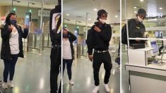 Madre angustiada en aeropuerto de España por no poder pagar tarifa de equipaje recibe ayuda de joven: “Yo pagaré por usted”