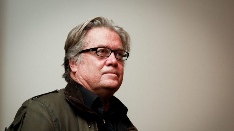 Steve Bannon, exestratega jefe de la Casa Blanca, es visto en Nueva York el 18 de octubre de 2019. (Samira Bouaou/The Epoch Times)
