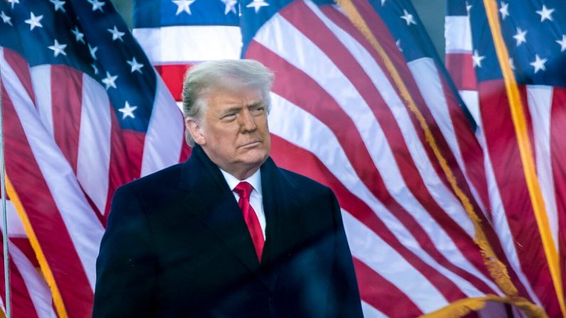 El presidente Donald Trump habla con partidarios de The Ellipse cerca de la Casa Blanca en Washington, el 6 de enero de 2021. (Brendan Smialowski/AFP a través de Getty Images)