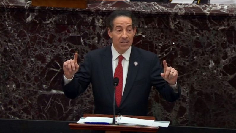 En esta captura de pantalla tomada de un webcast de congress.gov, el representante Jamie Raskin (D-MD) habla el primer día del segundo impeachment contra el expresidente Donald Trump el 9 de febrero de 2021 en Washington, DC. (Foto de congress.gov a través de Getty Images)